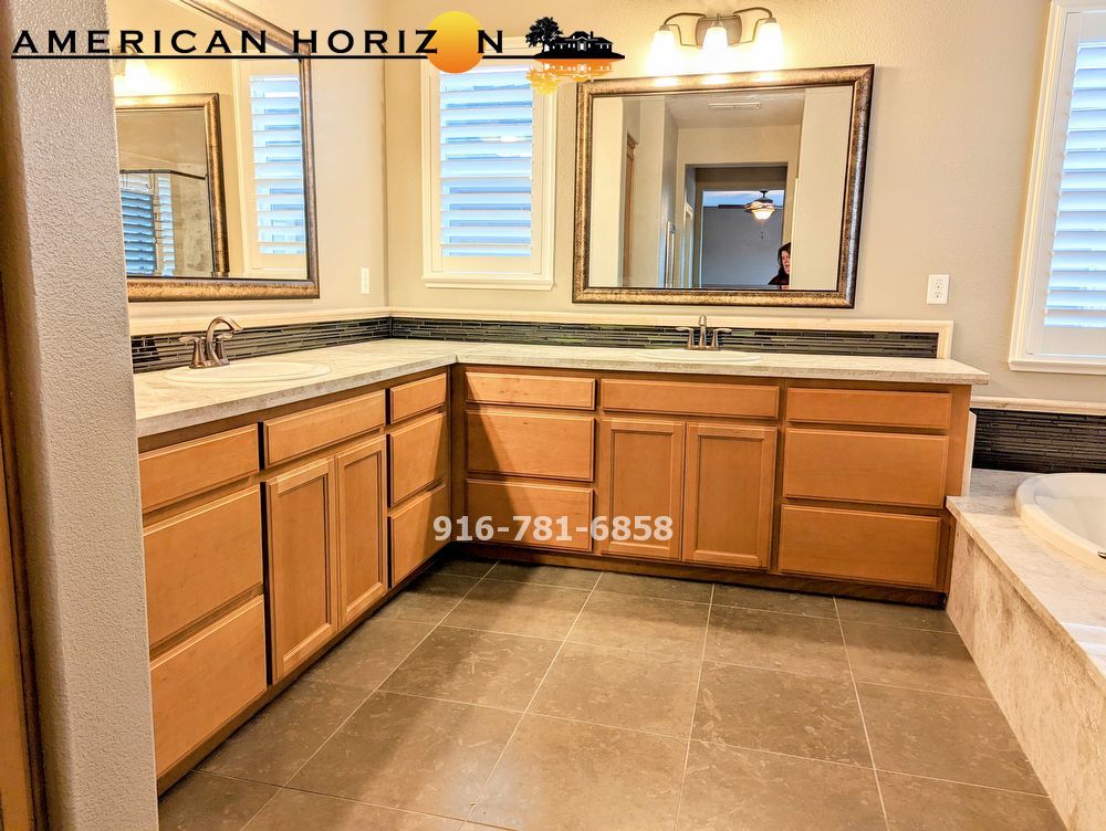 LUXURY Solar 4 Bedroom in Whitney Ranch property image