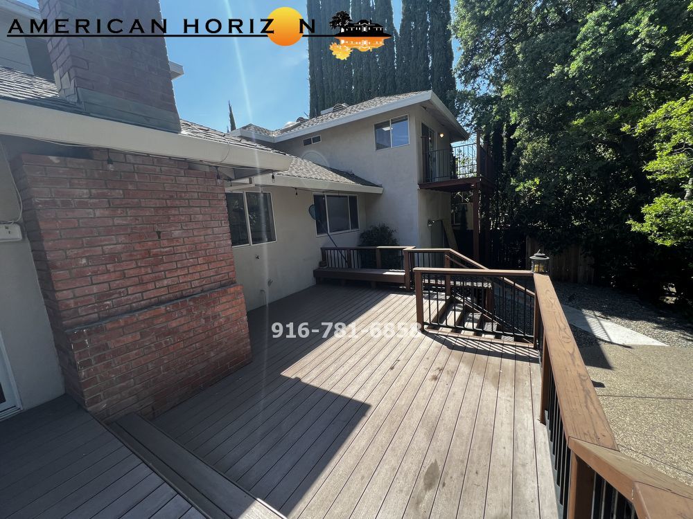 5 Bedroom with POOL property image