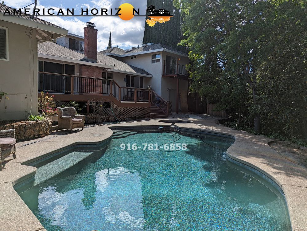 5 Bedroom with POOL property image
