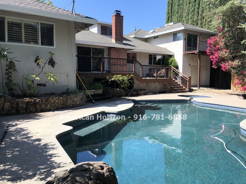 5 Bedroom with POOL property image