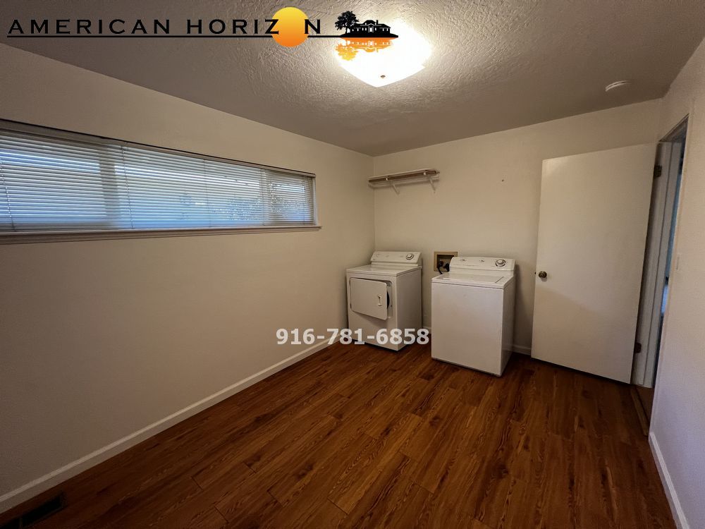 5 Bedroom with POOL property image