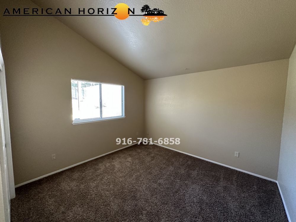 2 Bed 2 Bath w/2 car garage in a Court in Roseville property image