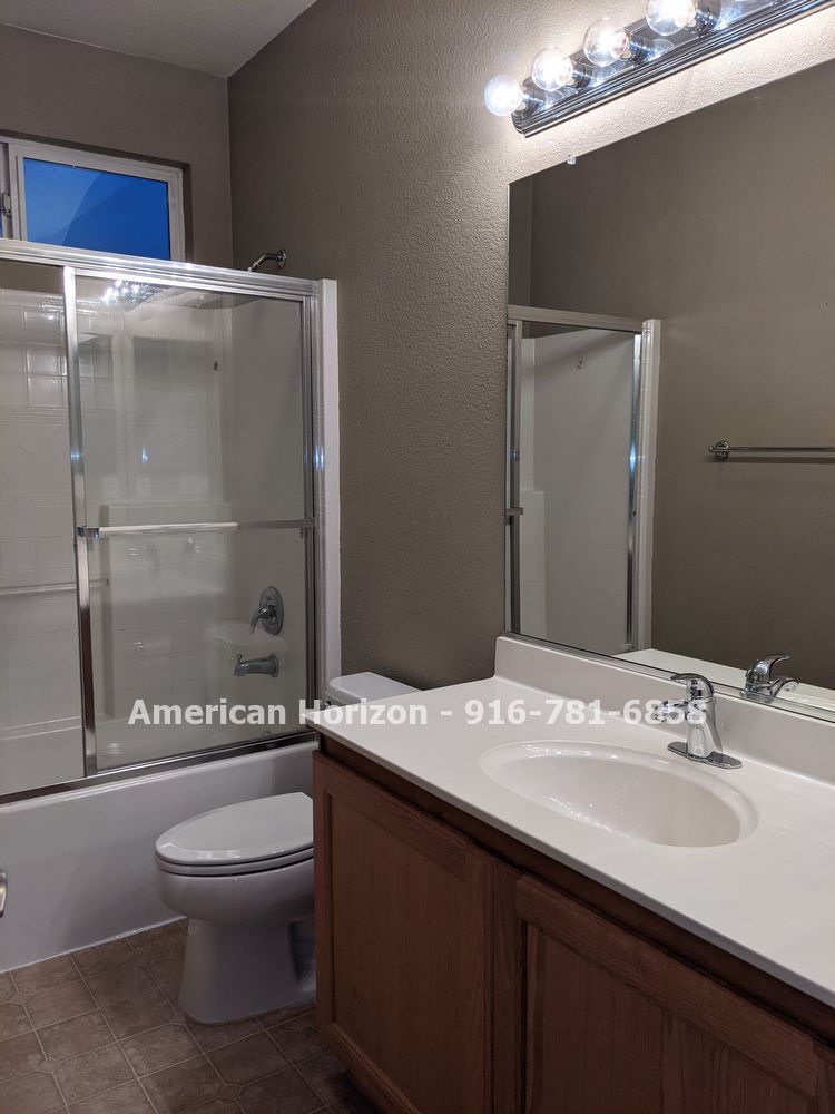 4 Bed 3 Bath with loft 12 Bridges Lincoln property image