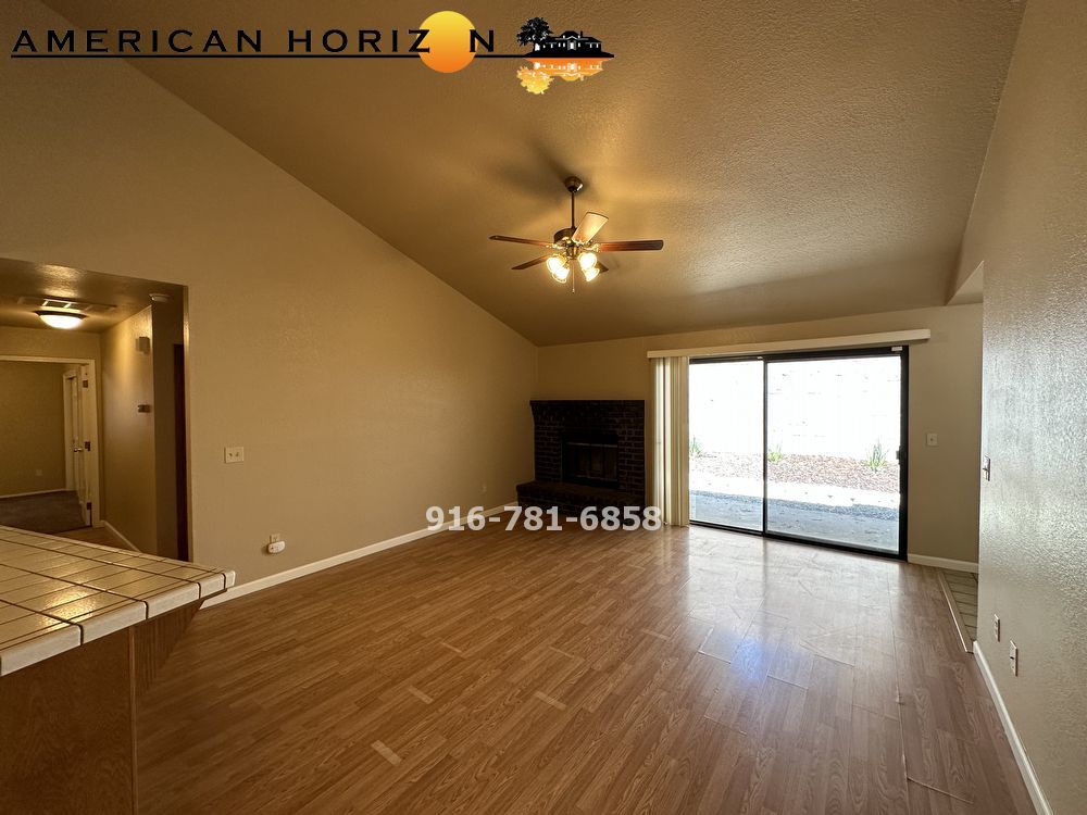 2 Bed 2 Bath w/2 car garage in a Court in Roseville property image