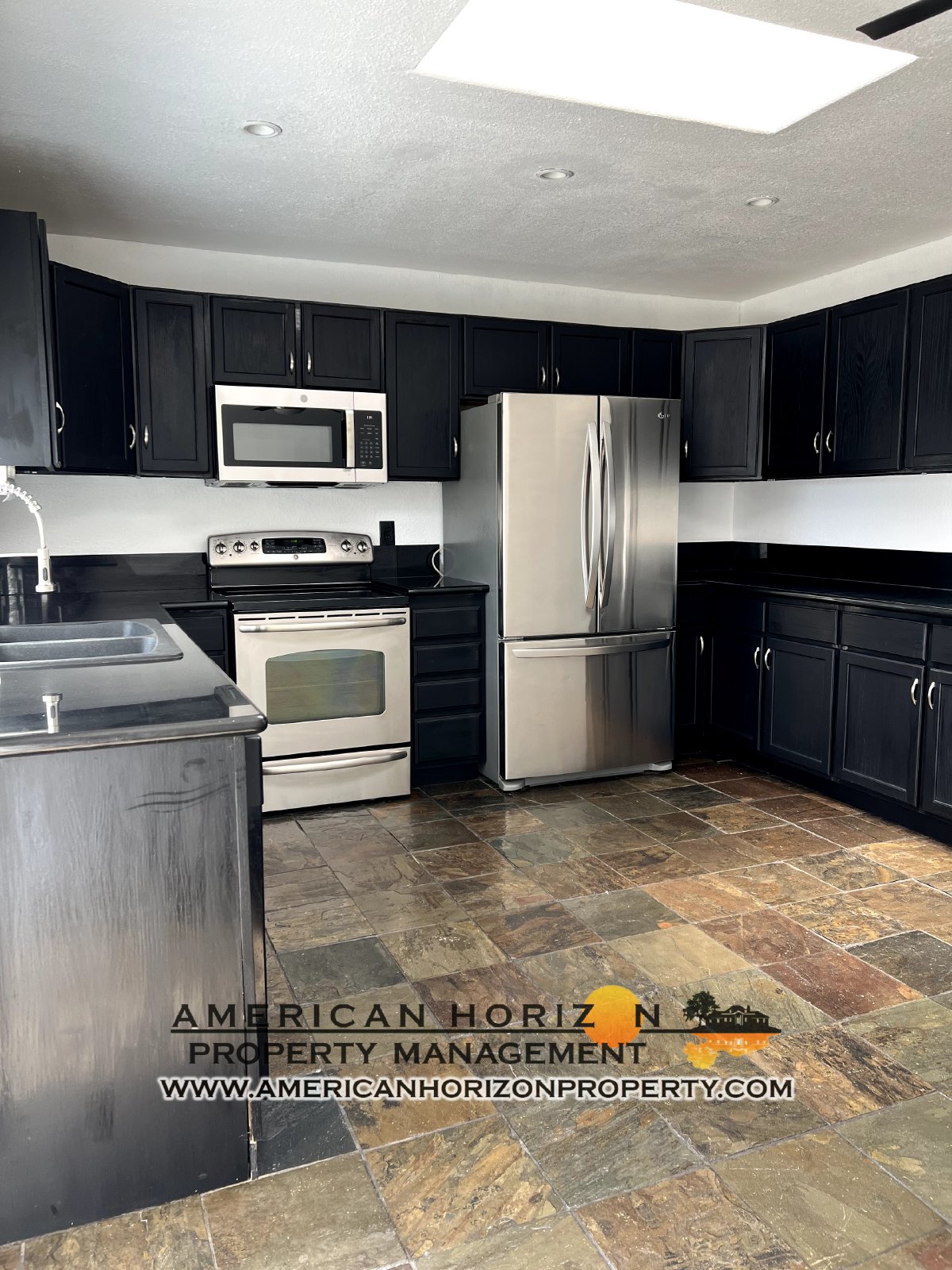 *LEASED* 4 Bedroom on Corner Lot property image