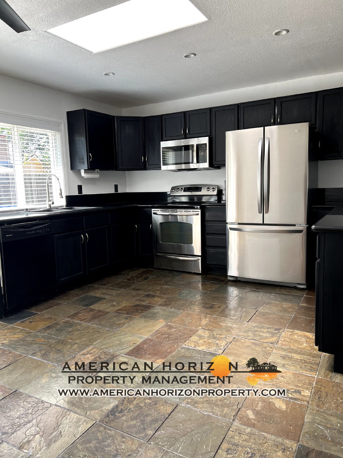 *LEASED* 4 Bedroom on Corner Lot property image