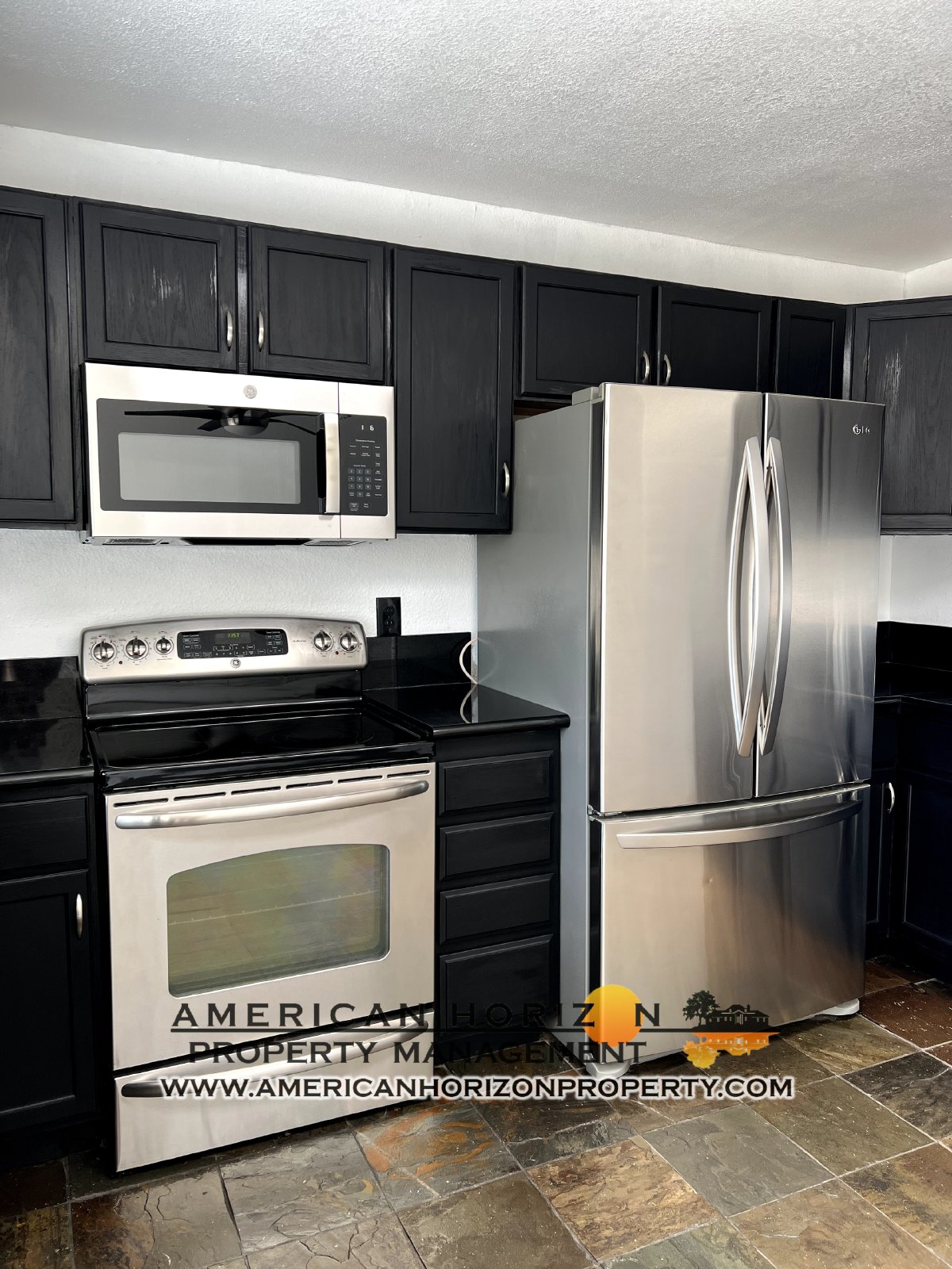 *LEASED* 4 Bedroom on Corner Lot property image