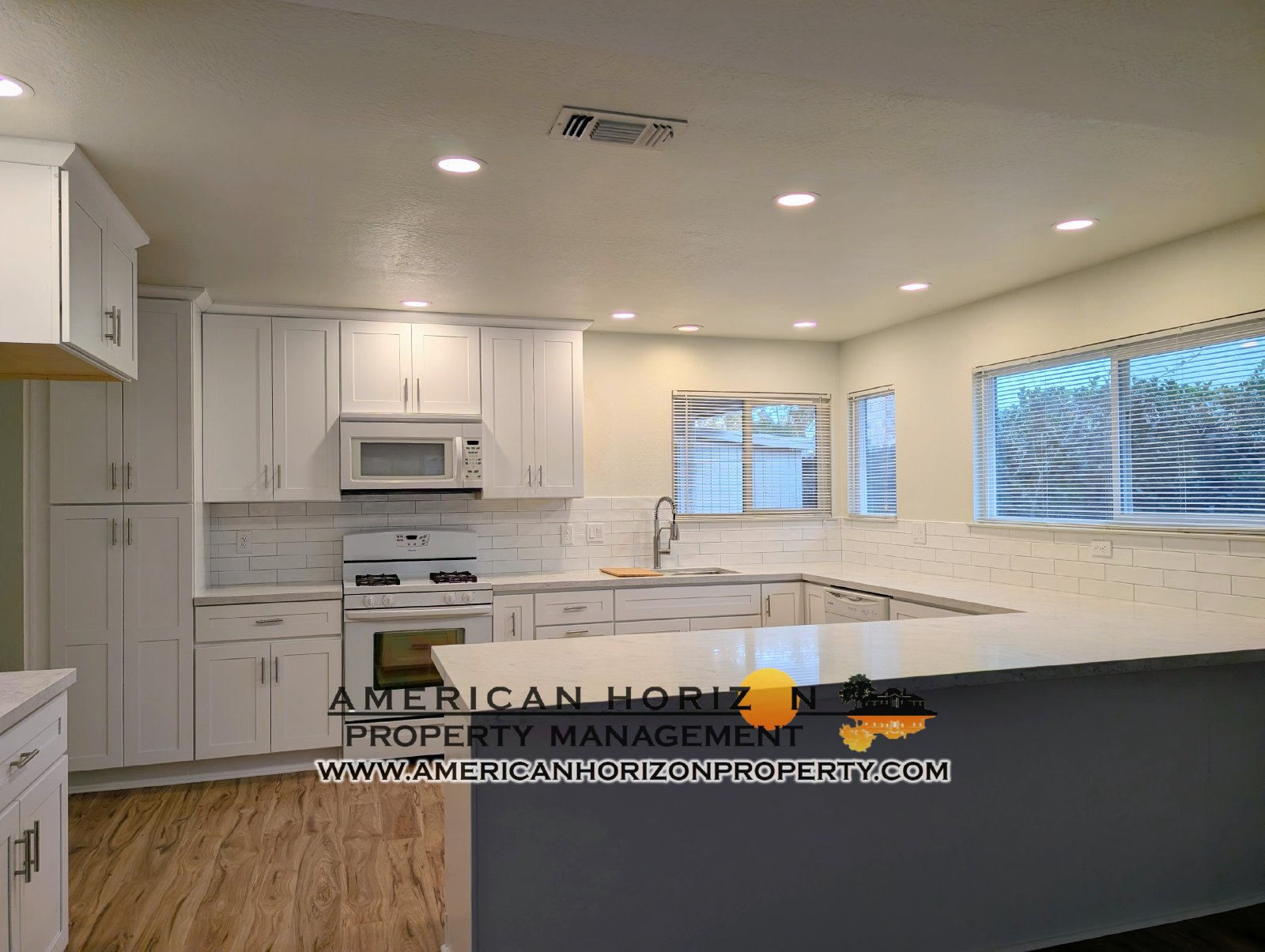 *LEASED*Updated 4 Bedroom Single Story property image