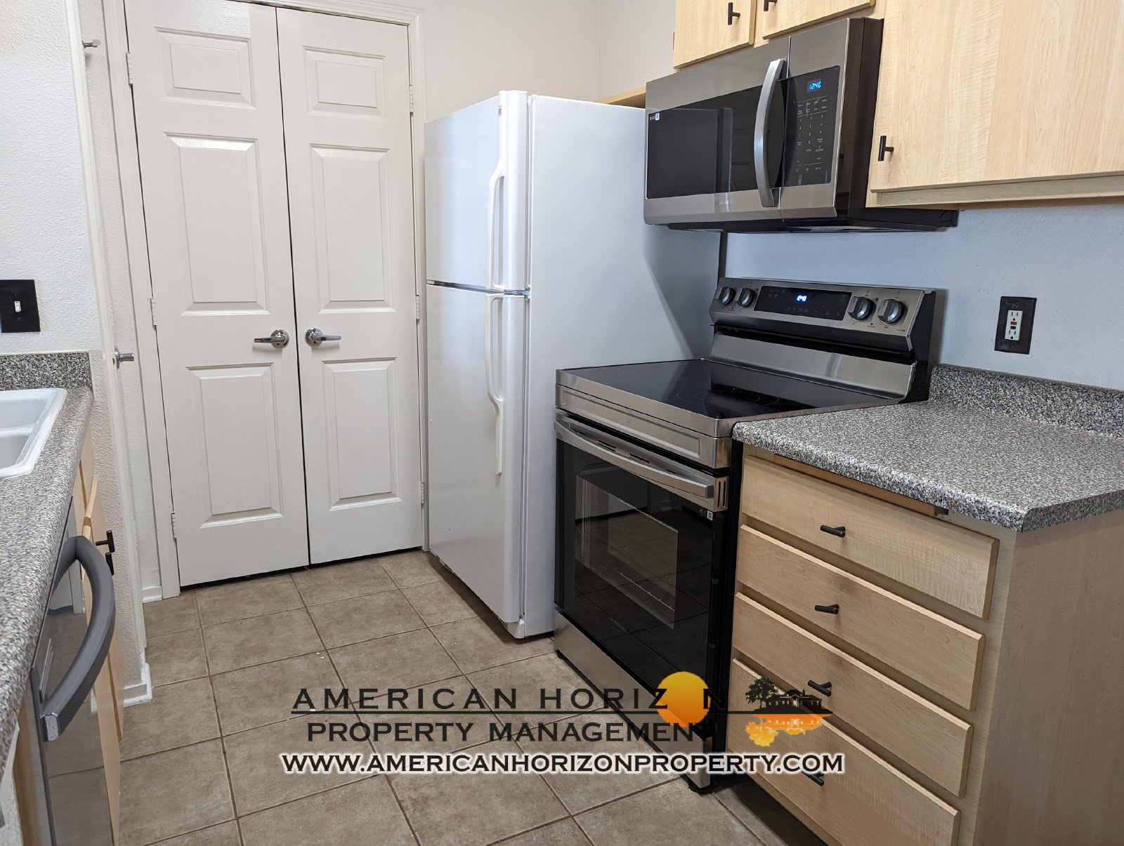 1st Floor Condo Roseville property image