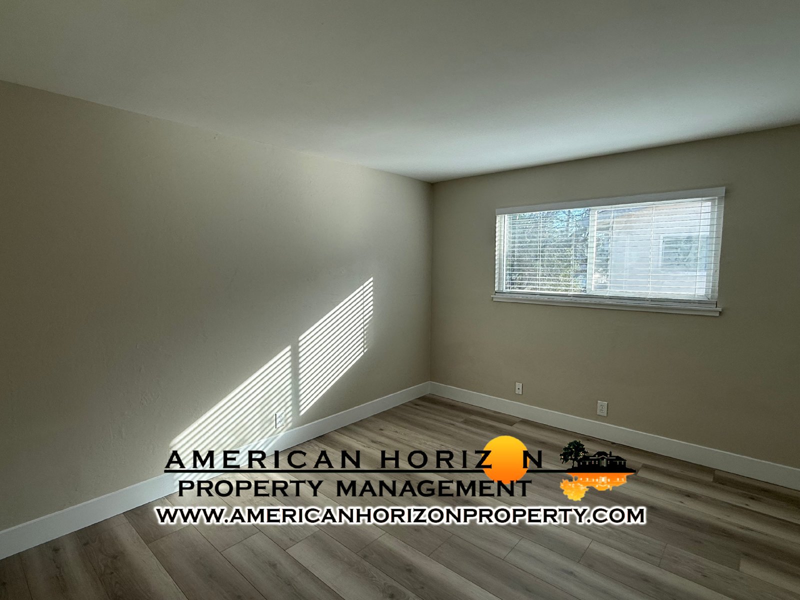 UPSTAIRS Roseville 2 Bedroom Apartment property image