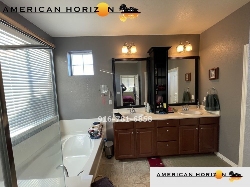 4 bed 3 bath with POOL and Solar in West Roseville property image