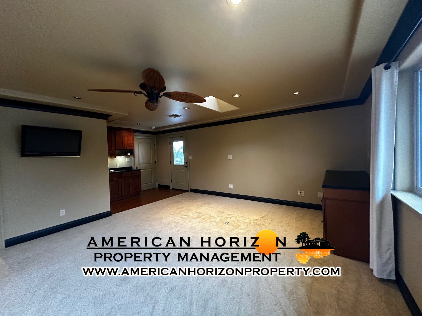 Studio unit on private street property image