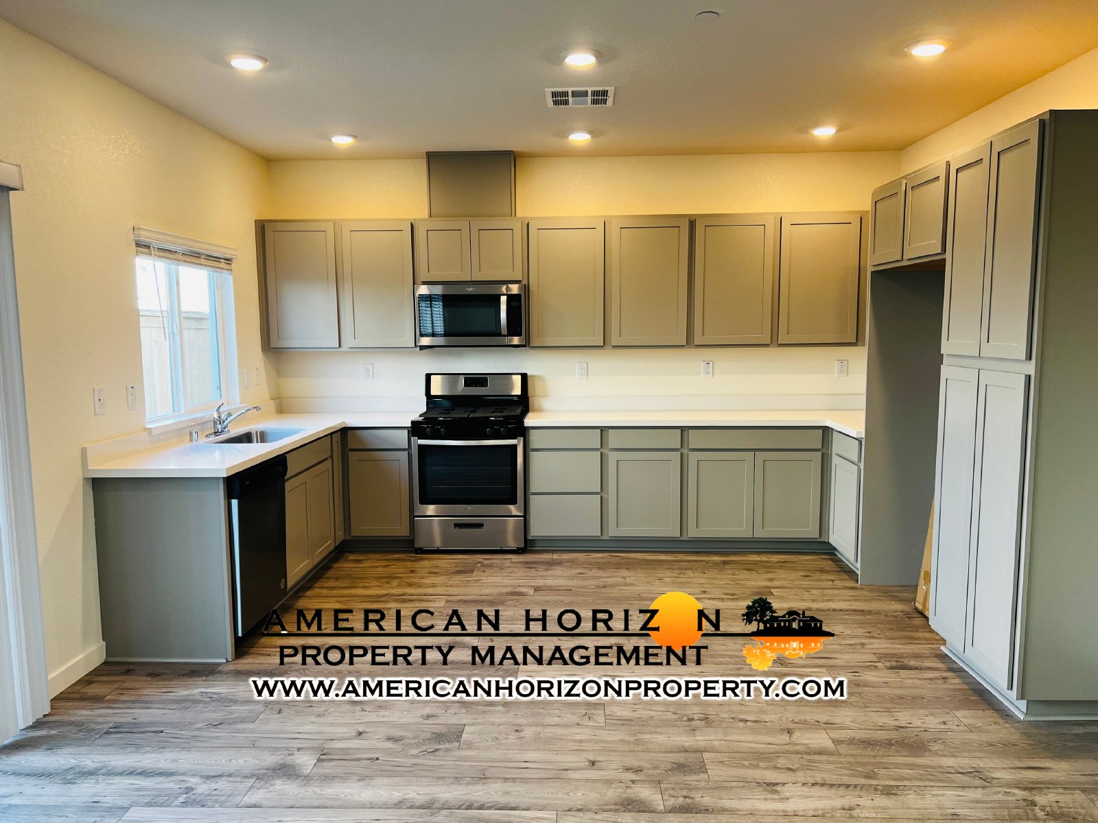 New built 2023 Lincoln 3 bed 2.5 bath w solar property image