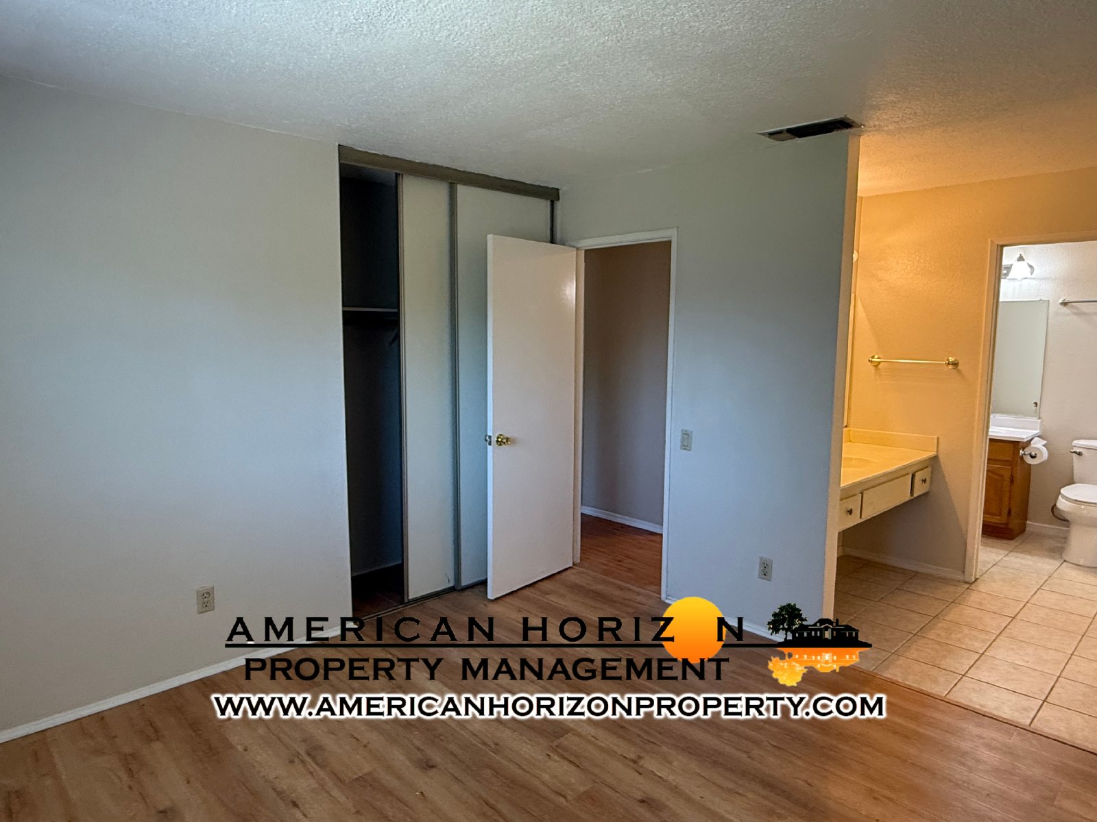 3 Bed 2 Bath Home with HUGE Backyard property image