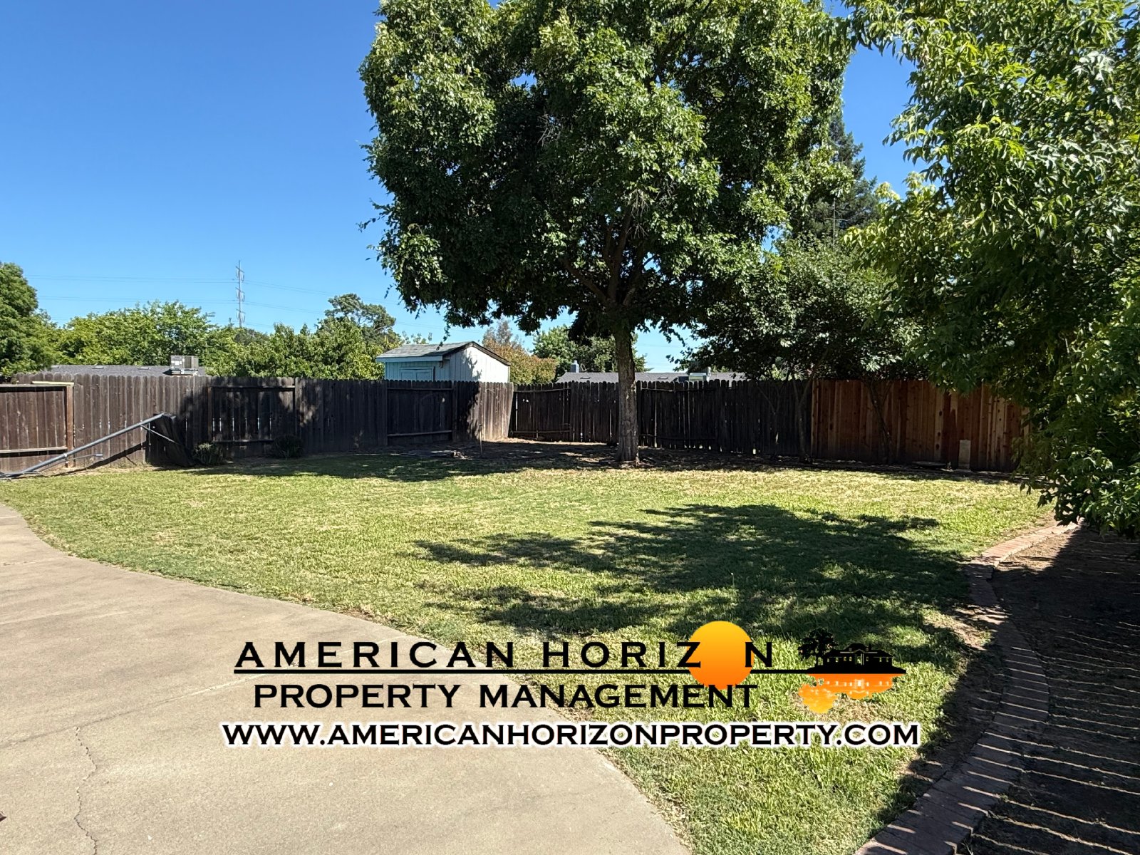3 Bed 2 Bath Home with HUGE Backyard property image