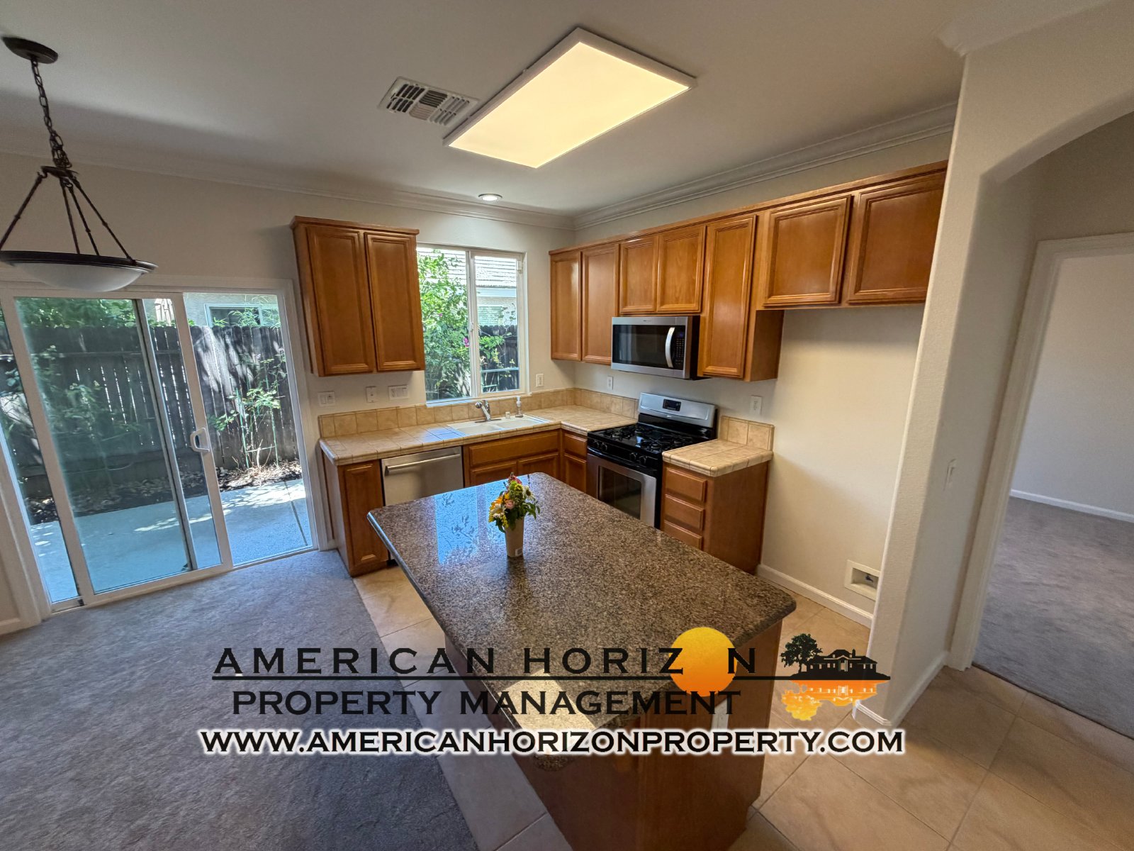Gated 3 Bed 2 Bath in West Roseville property image