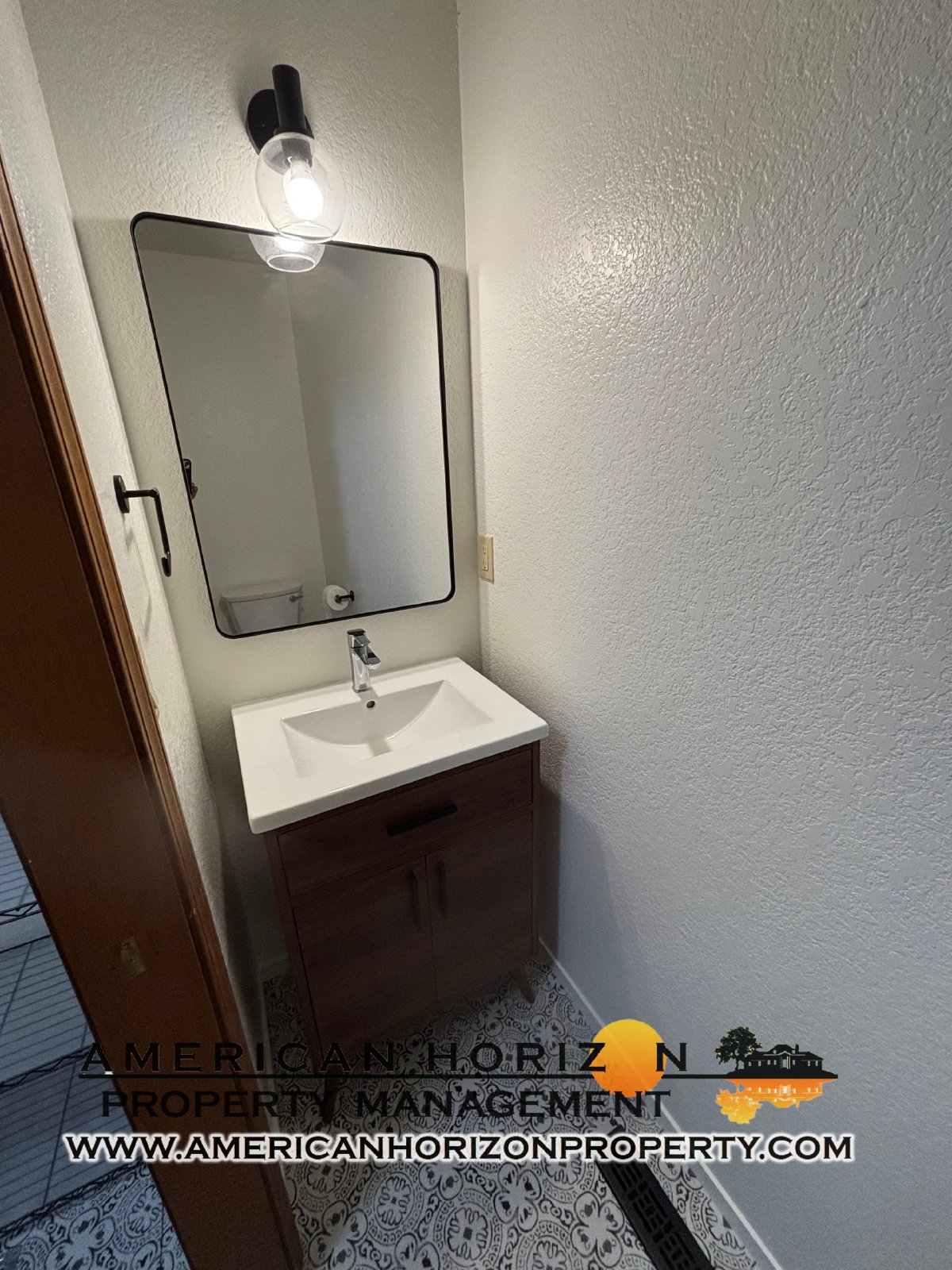 Granite Bay 3 bed 2.5 bath on 1 acre RV access property image
