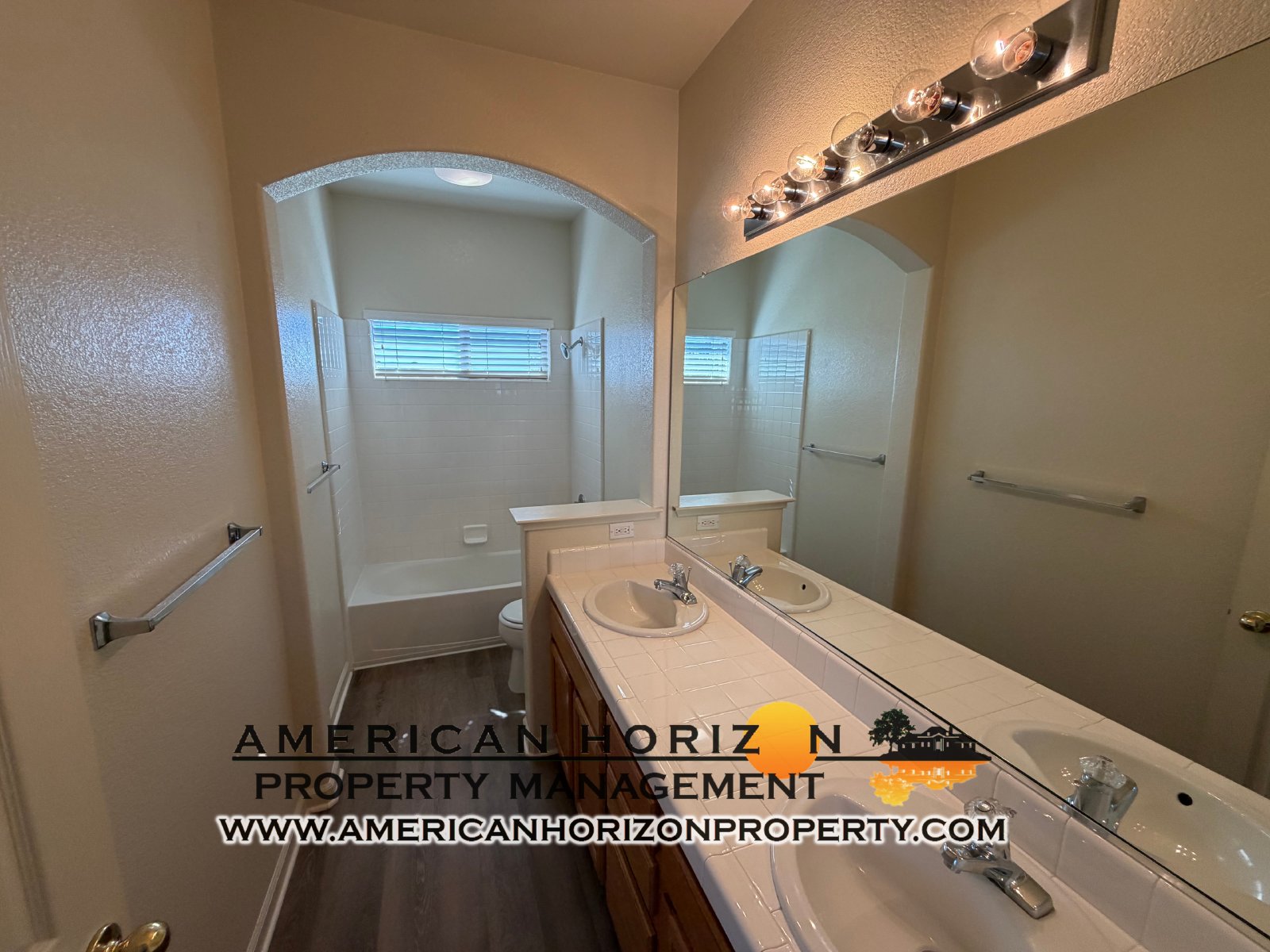 Gated Serrano 4 bed 3 bath property image