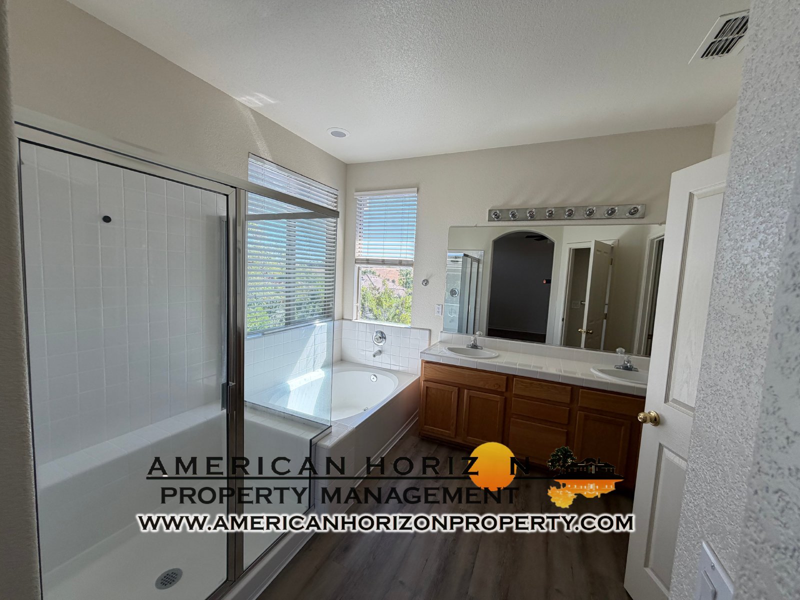 Gated Serrano 4 bed 3 bath property image