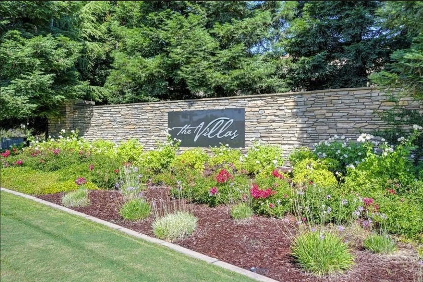 *LEASED* The Villas 1 bedroom 1 bathroom with garage property image