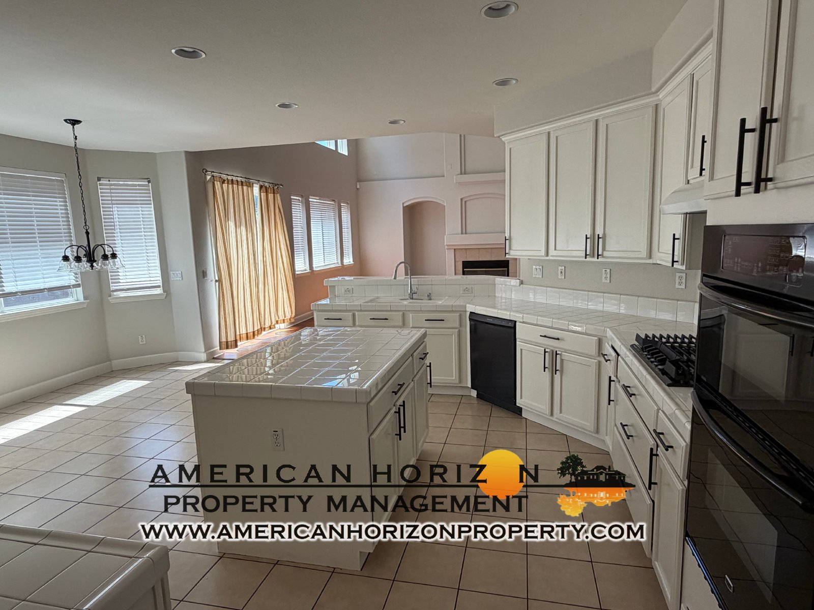 5 Bedroom in Highland Park Roseville property image