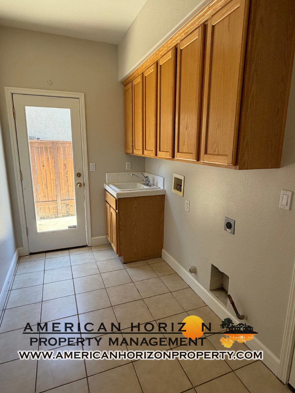 5 Bedroom in Highland Park Roseville property image