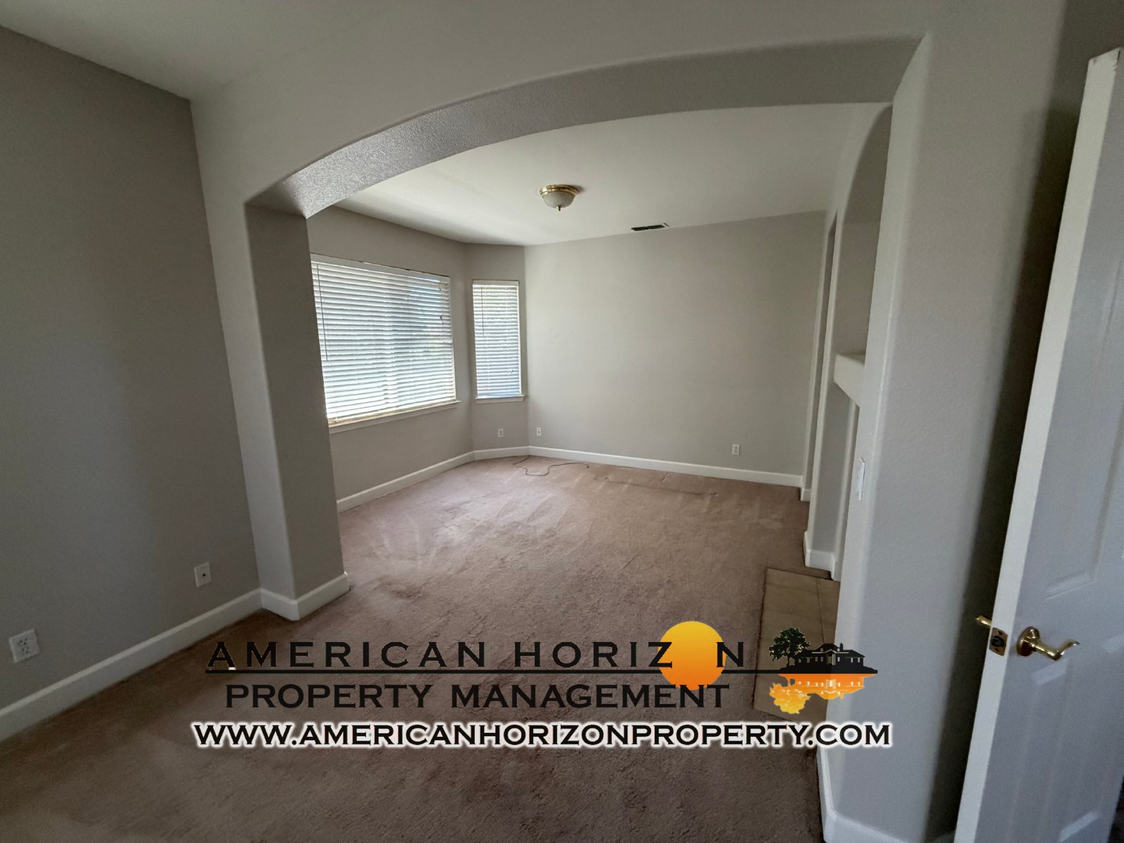 5 Bedroom in Highland Park Roseville property image