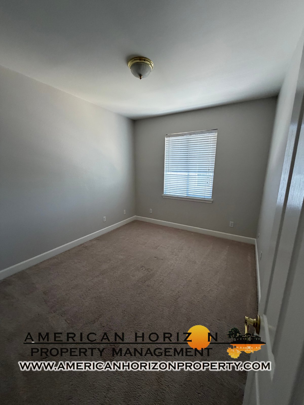 5 Bedroom in Highland Park Roseville property image