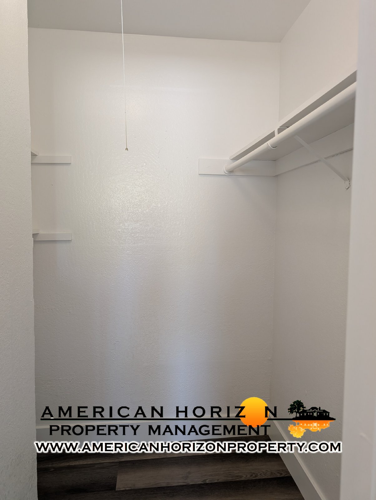 Downstairs 2 Bedroom Apartment in Roseville property image