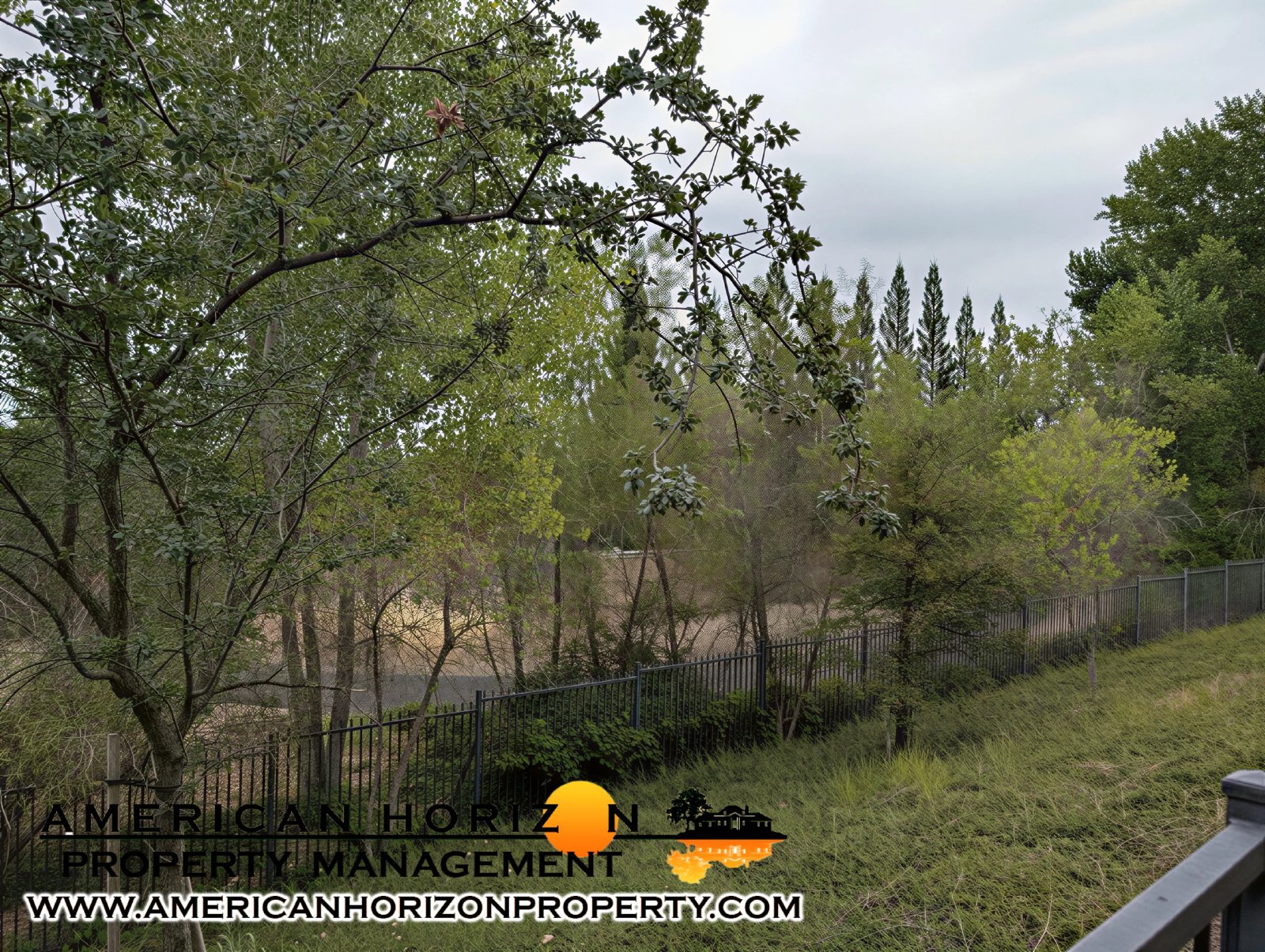 2 Bedroom Condo in Gated Community property image