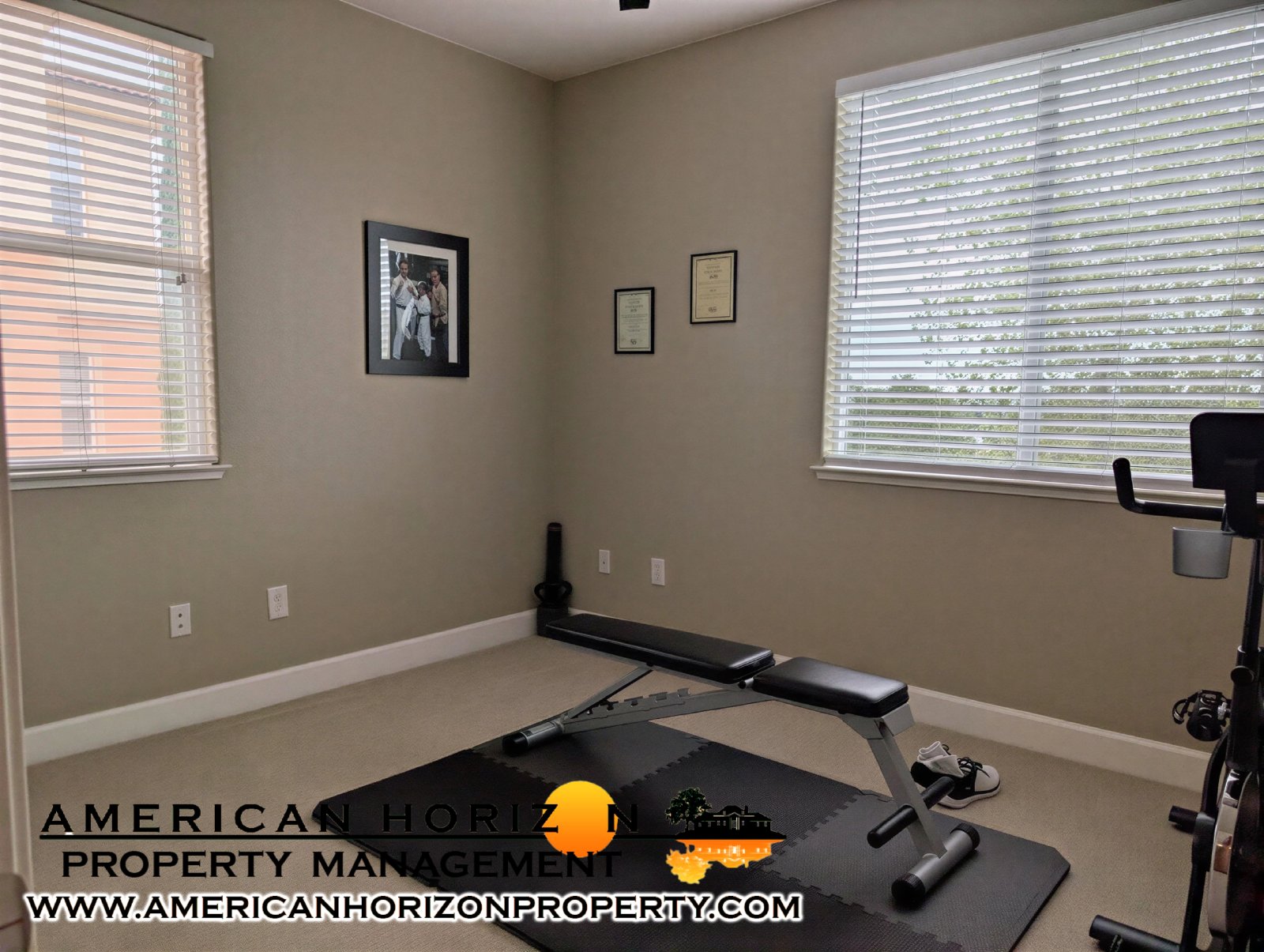 2 Bedroom Condo in Gated Community property image
