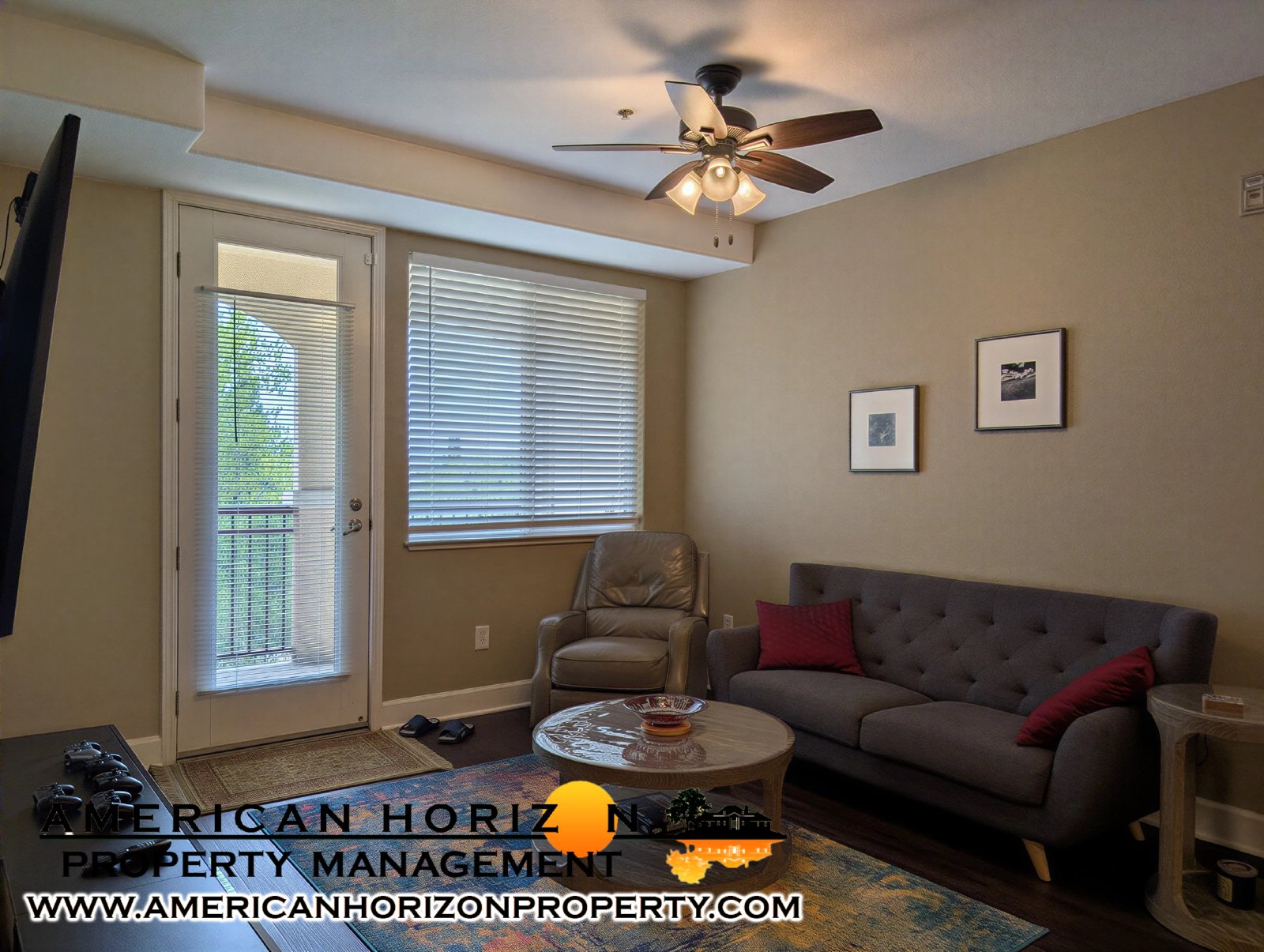 2 Bedroom Condo in Gated Community property image