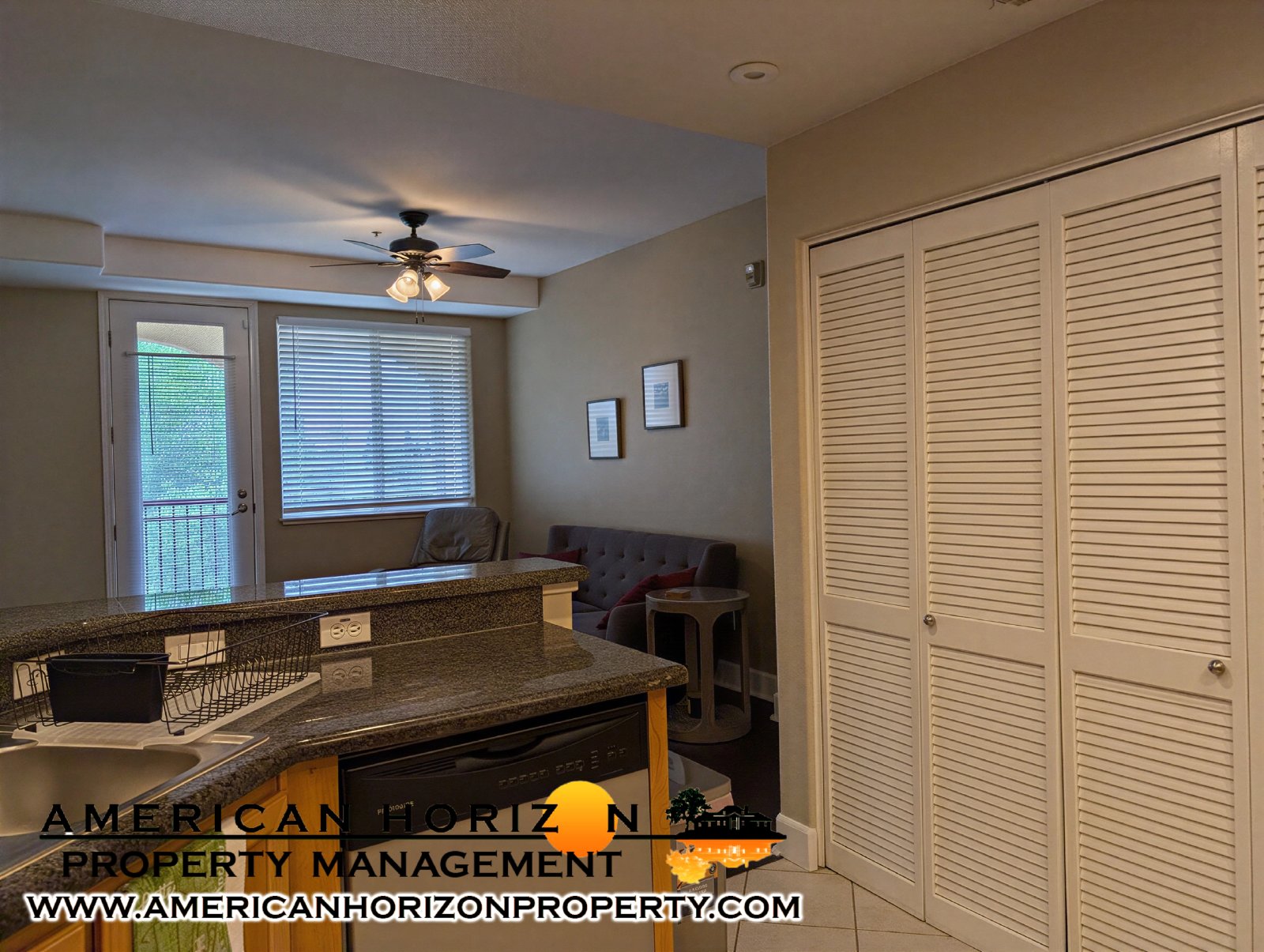 2 Bedroom Condo in Gated Community property image